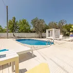 Desideria فيلة *
