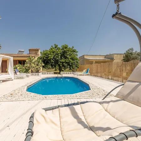 Desideria Villa