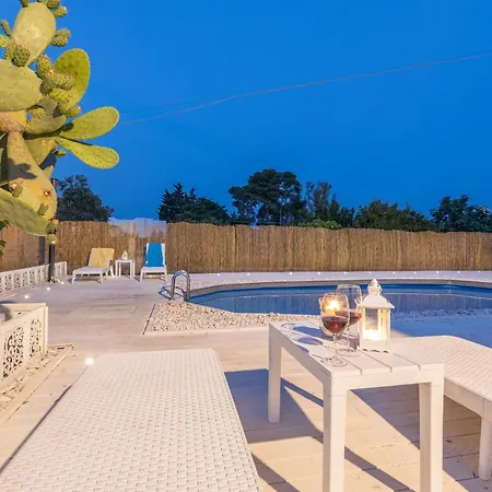 Desideria Villa Matino