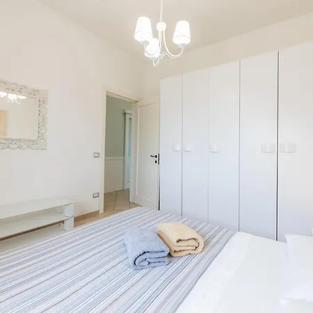 Desideria Villa *